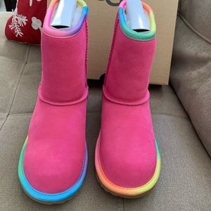 Uggs Girls size 2 Brand New in Box